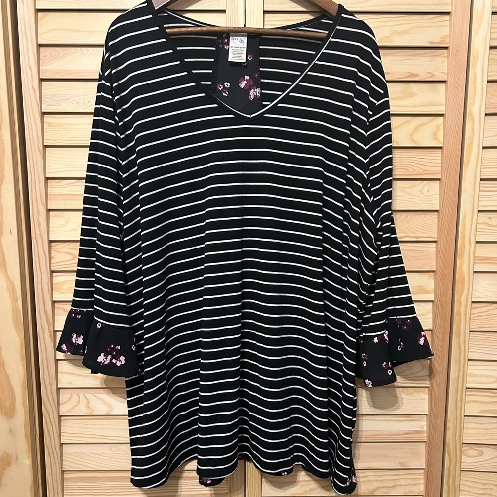 Terra & Sky Stripe Floral Pullover Top